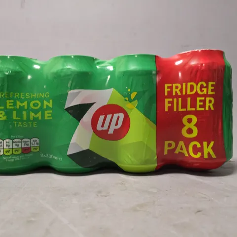 TOTE OF APPROXIMATELY 18 7UP CANS 