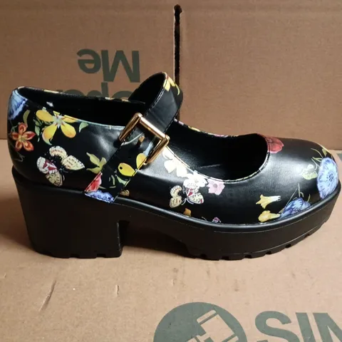 BOXED KOI TIRA MARY JANE SHOES IN FLORAL - UK 7