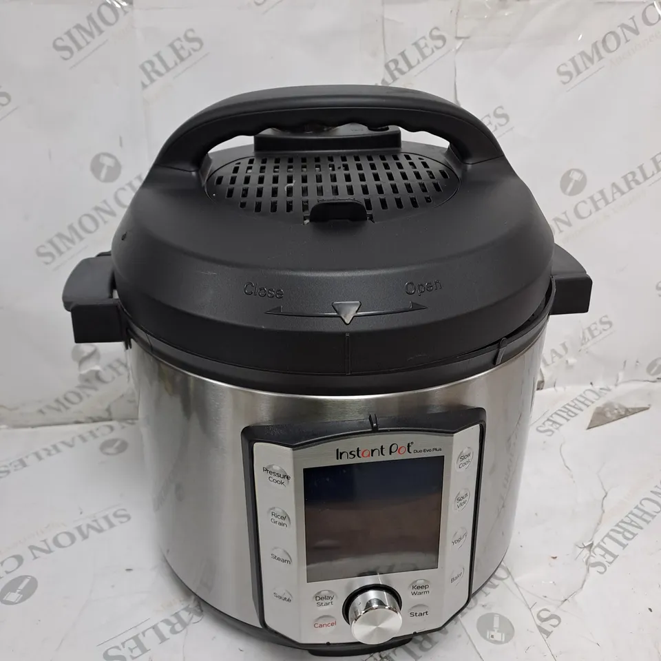 INSTANT POT DUO EVO PLUS 5.7L ELECTRIC PRESSURE COOKER