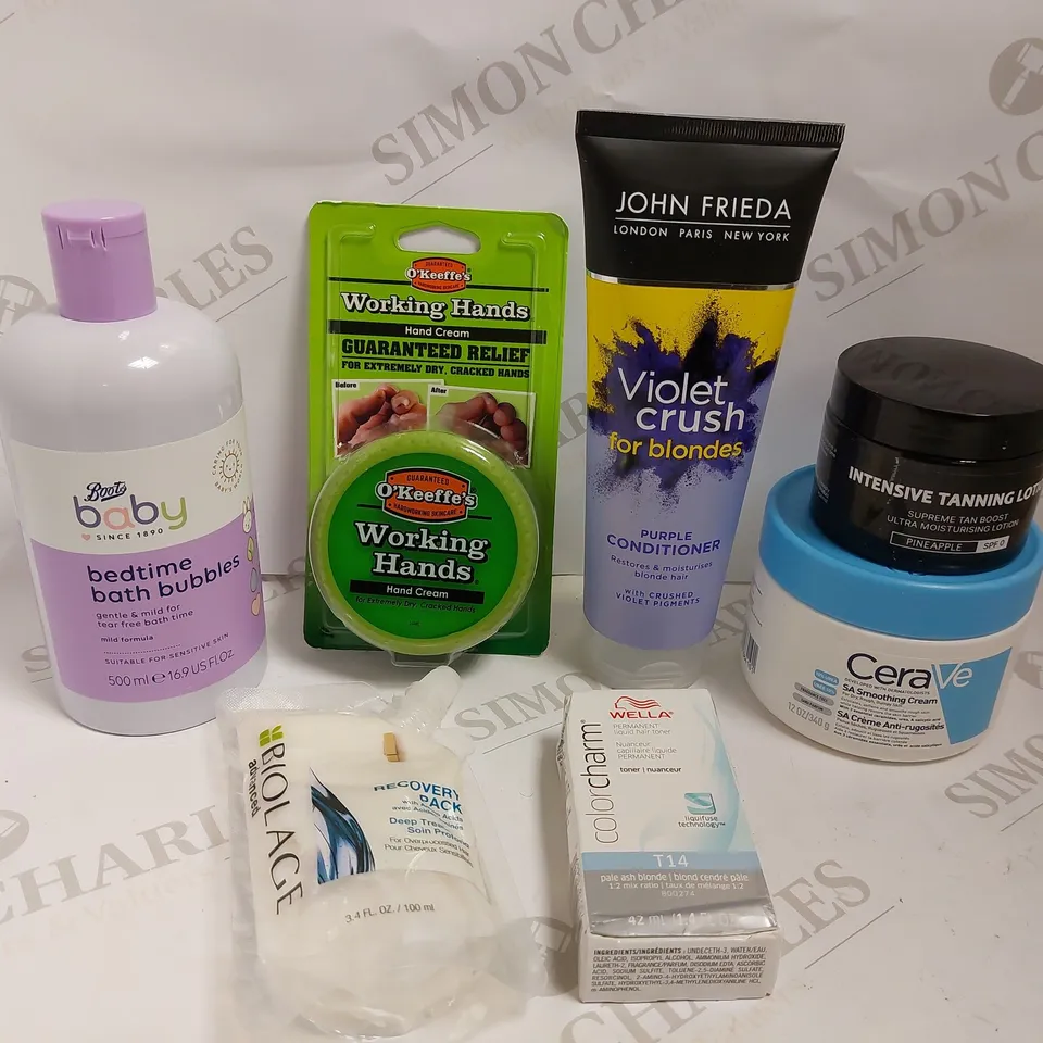 BOX OF APPROX 15 COSMETIC ITEMS TO INCLUDE CERAVE SMOOTHING CREAM, BOOTS BABY BUBBLE BATH, O`KEEFES WORKING HANDS CREAM