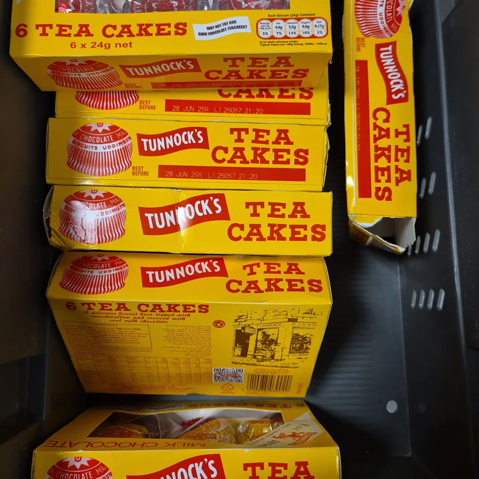 APPROXIMATELY 10 ASSORTED FOOD/DRINK PRODUCTS TO INCLUDE TEA CAKES, LAVAZZA COFFEE, PUNCHY MANGO ETC 