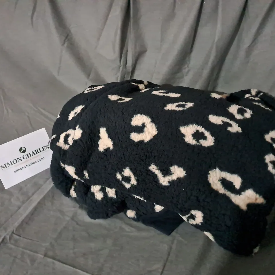 COZEE HOME OVERSIZED HOODED COATIGAN IN BLACK LEOPARD SIZE 2XL/3XL 