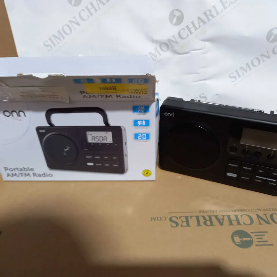 ONN PORTABLE AM/FM RADIO