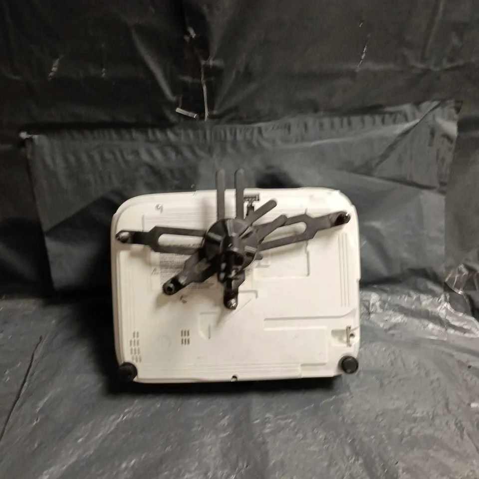 EPSON LCD PROJECTOR  – WHITE