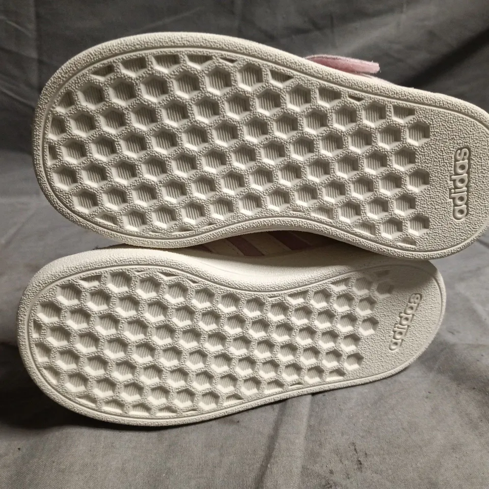 ADIDAS GRAND COURT KIDS' SNEAKERS – PINK, UK 7 (EU 24 / US 7.5)