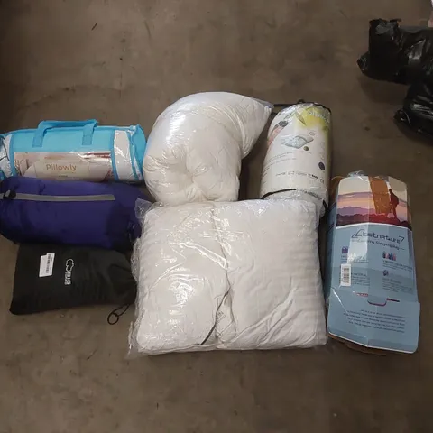 PALLET TO CONTAIN A LARGE ASSORTMENT OF PILLOWS, CUSHIONS AND RELATED PRODUCTS