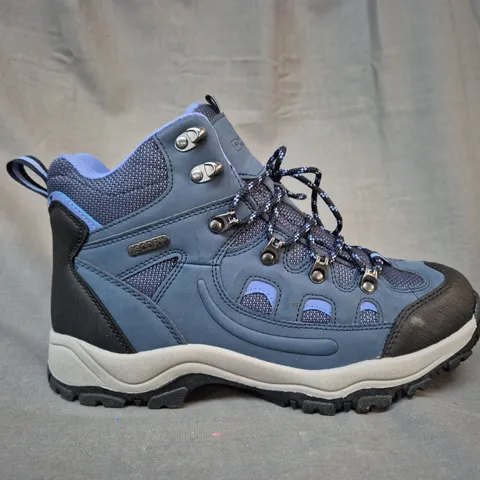 MOUNTAIN WAREHOUSE BLUE & PURPLE WALKING BOOTS - UK 7