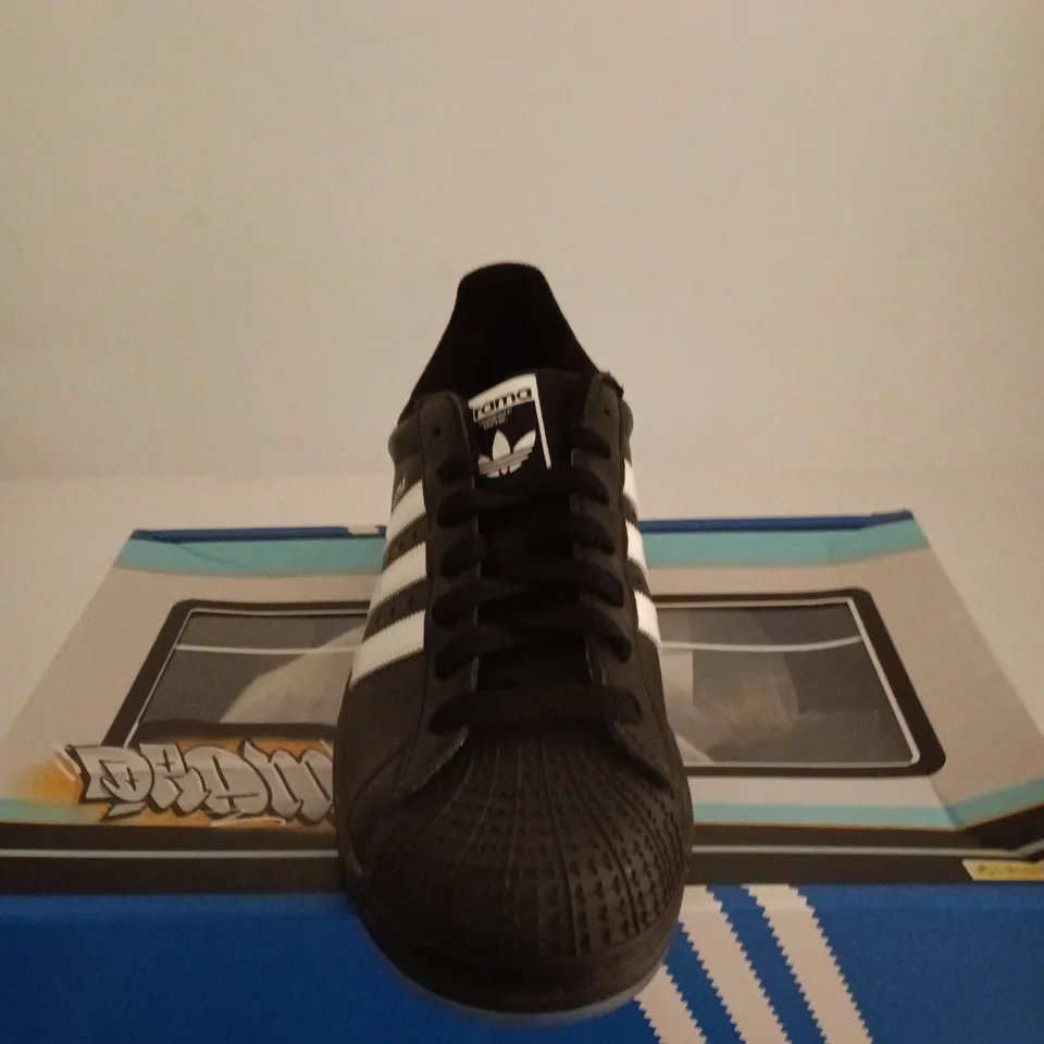 ADIDAS SUPERSTAR DRAMA CALL BLACK TRAINERS UK 11.5 BOXED