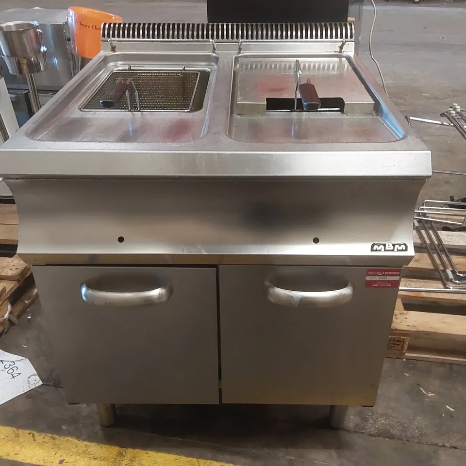 MBM COMMERCIAL TWIN TANK GAS FRYER