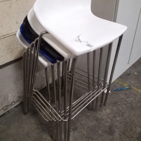 LOT OF 5 STOOLS