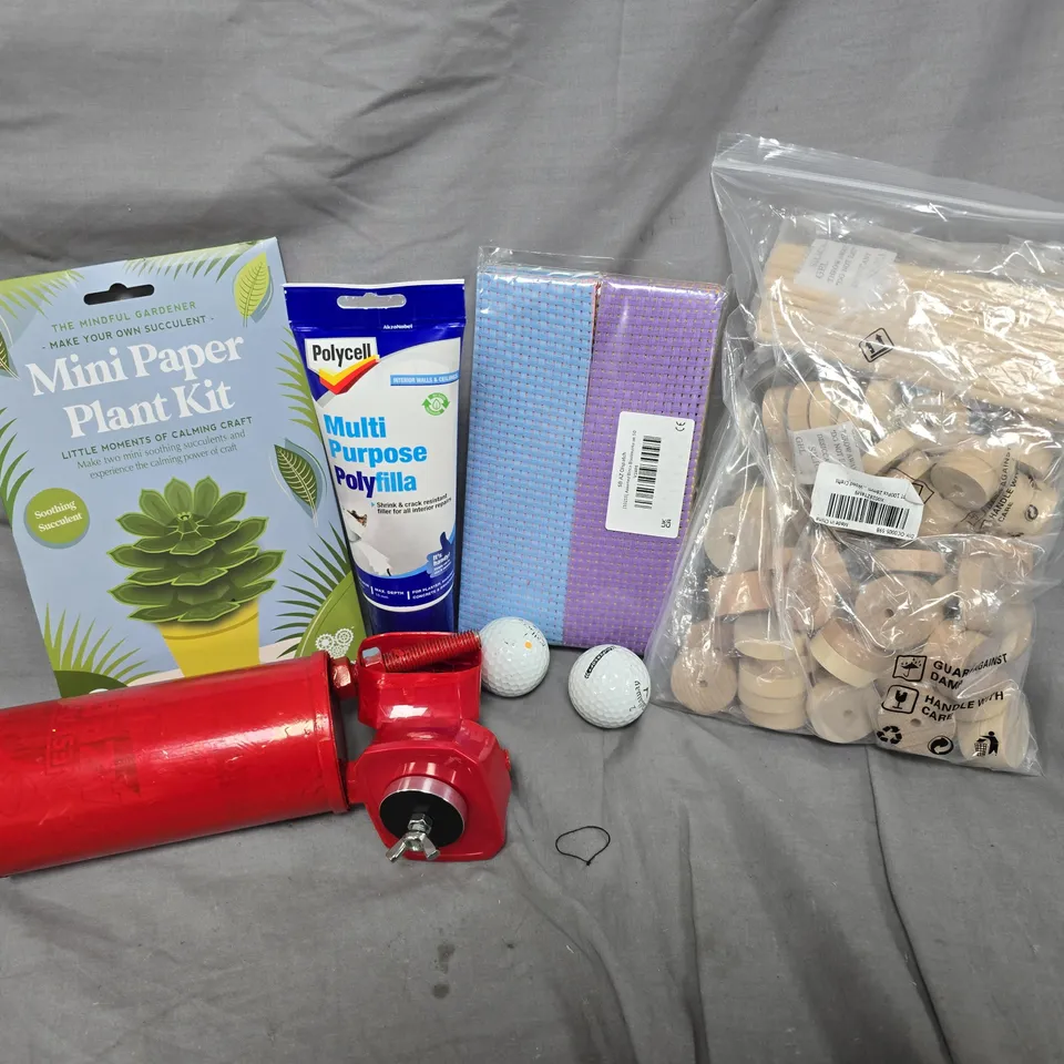 APPROXIMATELY 12 ASSORTED HOUSEHOLD ITEMS TO INCLUDE MINI PAPER PLANT KIT, MULTI PURPOSE POLYFILLA, CALLAWAY GOLFBALL, ETC