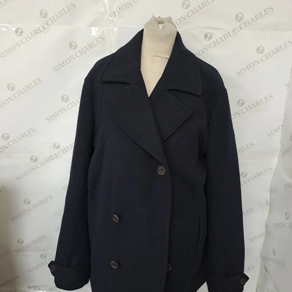 HINTER AND HOBART BUTTONED TEXTURED COAT SIZE M