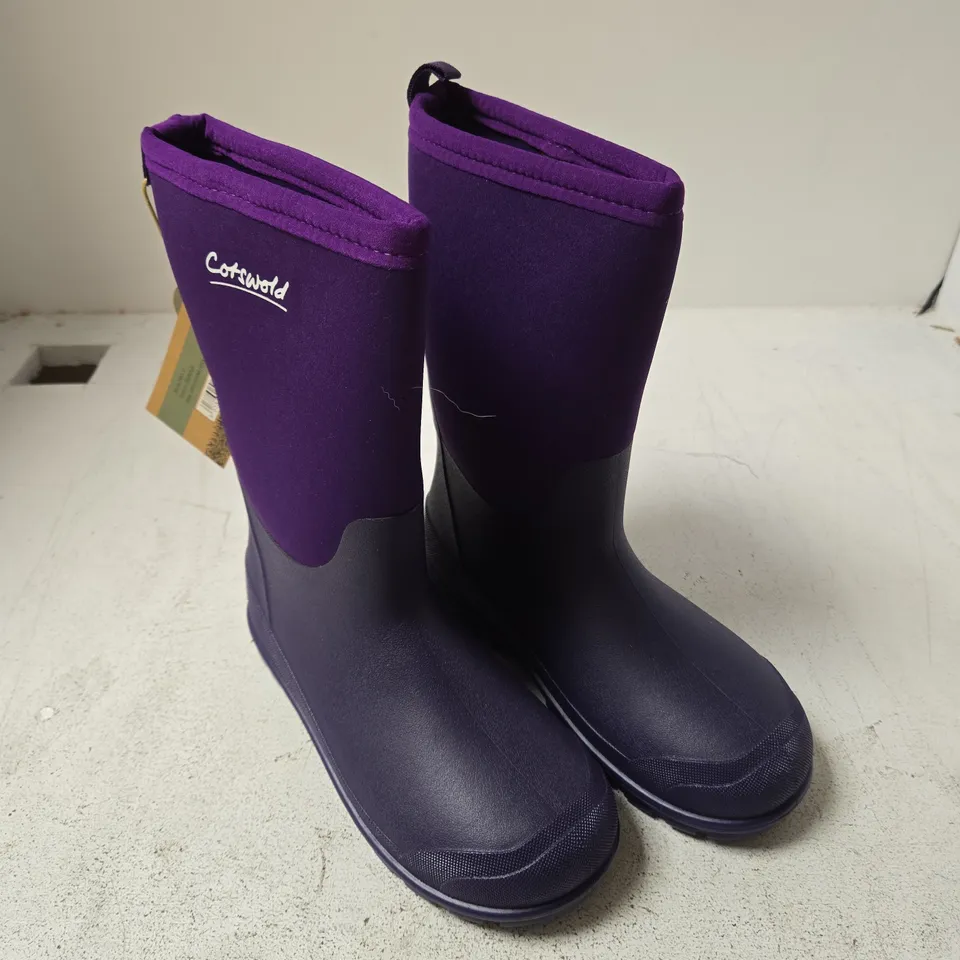 COTSWORLD HILLY PURPLE WELLIES – UK 2
