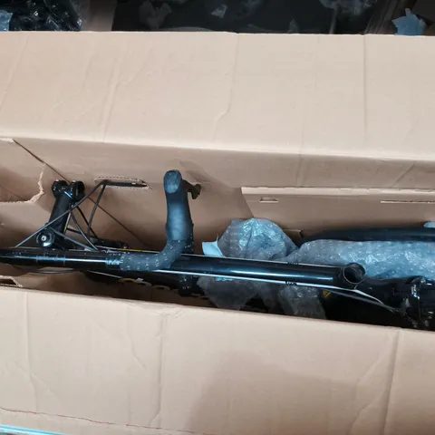 BOXED BOARDMAN BYCYLE 