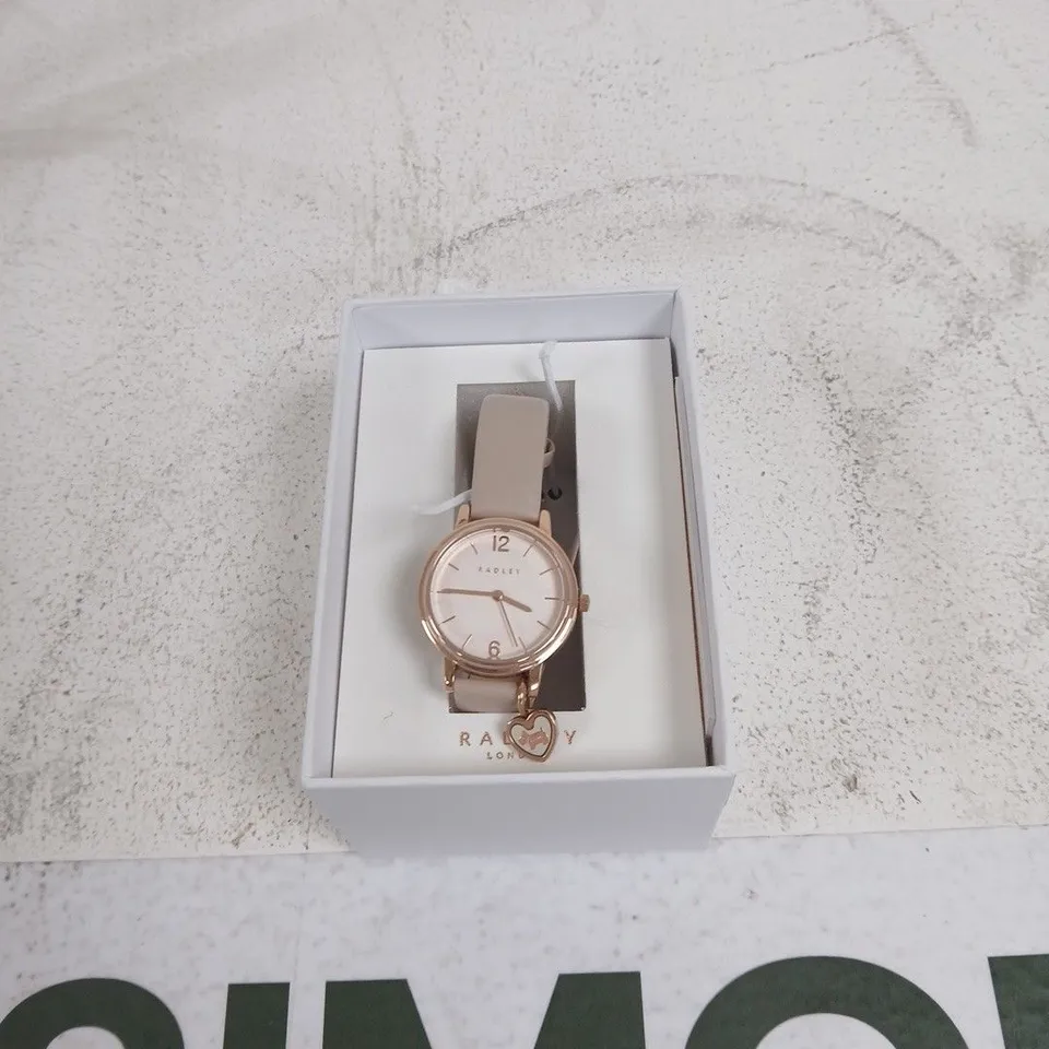 RADLEY LONDON WOMEN'S HEART CHARM PORCINI LEATHER STRAP IN BOX