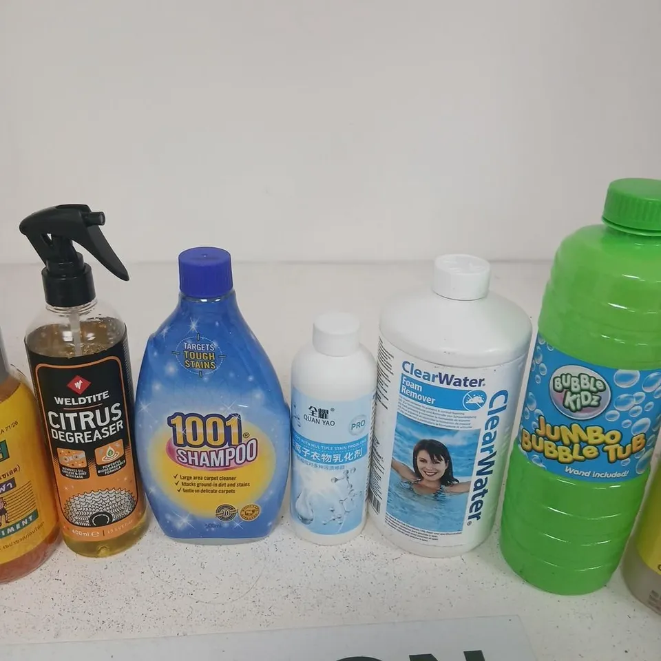 APPROXIMATELY 15 ASSORTED LIQUID BASED PRODUCTS TO INCLUDE; ASSORTED CLEANING PRODUCTS: PERSIL BIO, HG WINDOW CLEANER, CITRUS DEGREASER, 1001 SHAMPOO, CLEARWATER FOAM REMOVER, BUBBLE KIDZ JUMBO BUBBLE