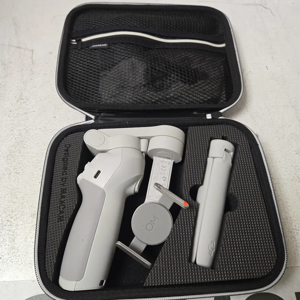 MAXCAM CAMERA ACCESSORIES CASE WITH DJI OSMO MOBILE