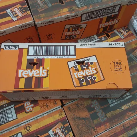 PALLET TO CONTAIN APPROX 35 BOXES OF REVELS CHOCOLATE - 14 X 205g POUCHES PER BOX // BEST BEFORE: 11/05/25