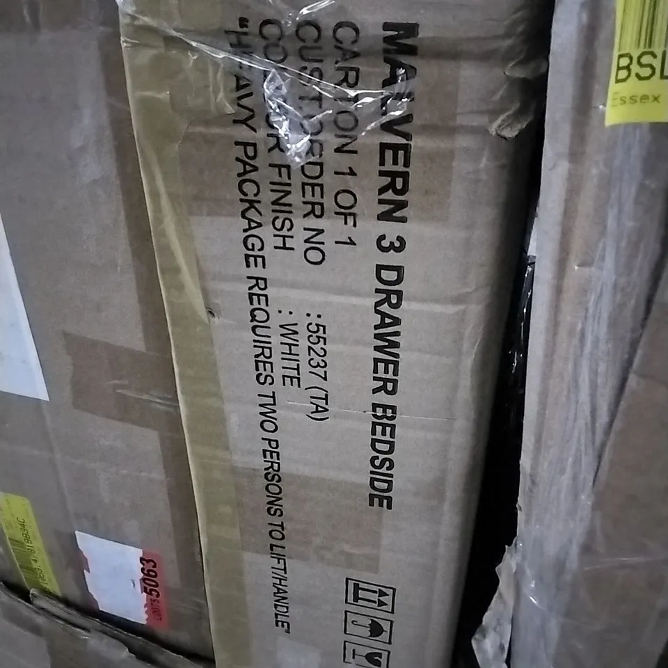 BOXED MALVERN 3 DRAWER BEDSIDE CHEST -WHITE