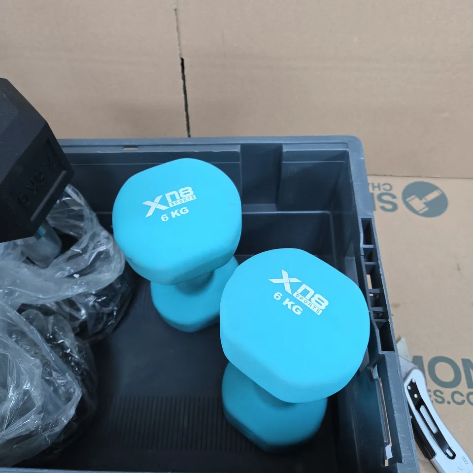 PAIR OF 6KG DUMBBELLS AND PAIR OF 7.5KG DUMBBELLS 