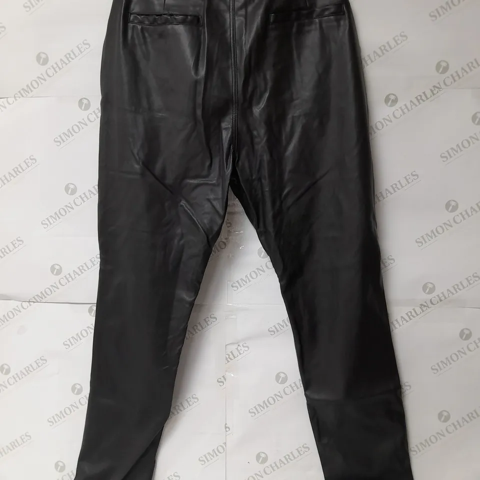PRETTYLITTLETHING BLACK BUTTON UP FAUX LEATHER SKINNY TROUSERS SIZE 16