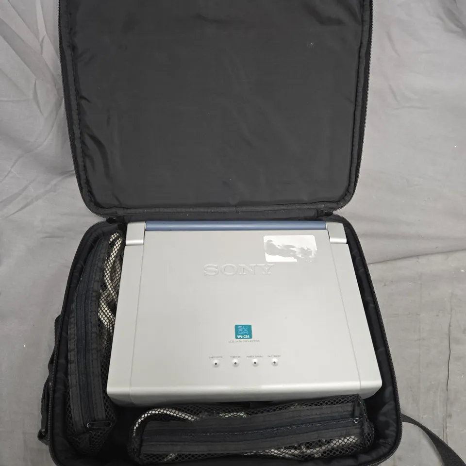 SONY PORTABLE LCD PROJECTOR IN CARRY CASE – SILVER 