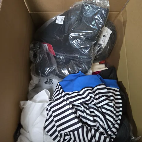 LARGE BOX OF ASSORTED CLOTHING ITEMS IN VARIOUS SIZES, STYLES AND COLOUR 