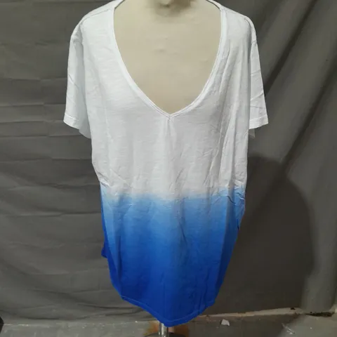 TOG24 ALEXA BLUE/WHITE T-SHIRT SIZE 18