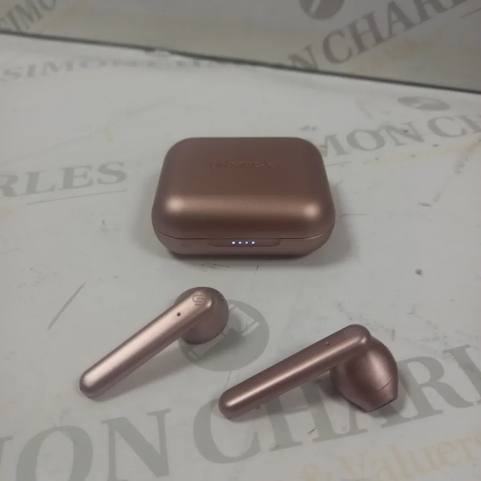 URBANISTA STOCKHOLM PLUS TRUE WIRELESS EARBUDS