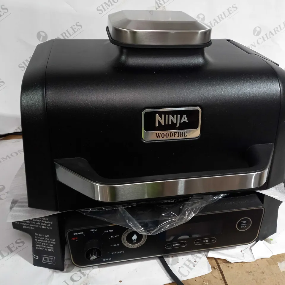 BOXED NINJA FOODI 6L 9 IN 1 MULTI-COOKER OP350UK