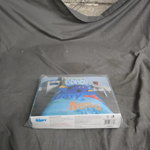 DISNEY PIXAR FINDING DORY SINGLE DUVET SET – DORY & NEMO, BLUE, SEALED.