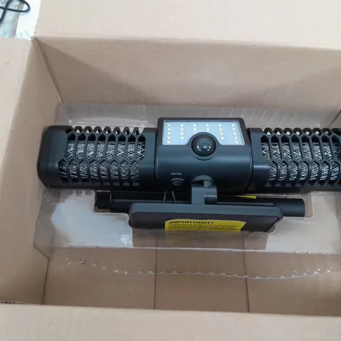 BOXED OUTLET BELL & HOWELL SOLAR ZAPPER