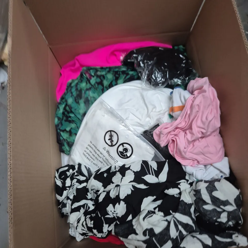 BOX OF APPROXIMATELY 24 ASSORTED CLOTHING TO INCLUDE: F&F TROUSERS
