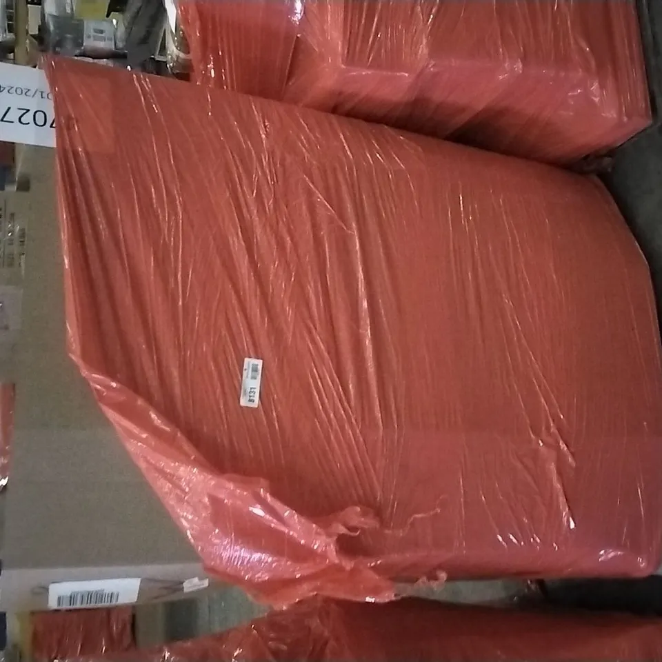 PALLET OF ASSORTED PRODUCTS TO INCLUDE; 35'' TERRARIUM T5 STRIP LIGHT FIXTURE, YS6056 OFFICE CHAIR, SMOOTHIE MAKER AND FINER FORM WEIGHT BENCH