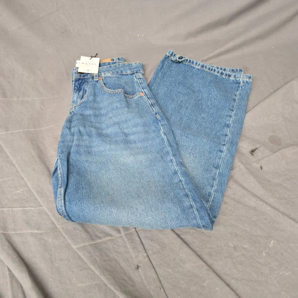 MOTEL DENIM LOW RISE PARALLEL JEANS IN BLUE SIZE W24 L32