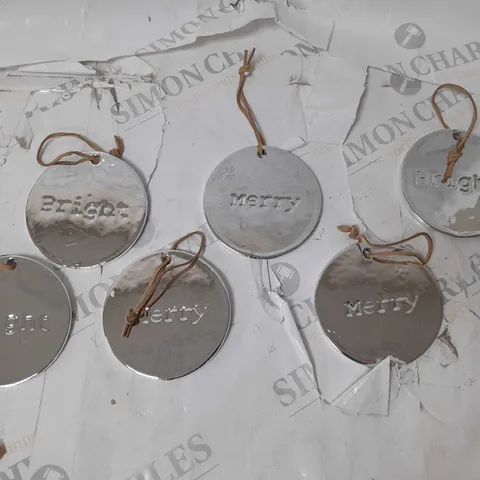 SET OF 6 SILVER ROUND HANGING DECORATIONS