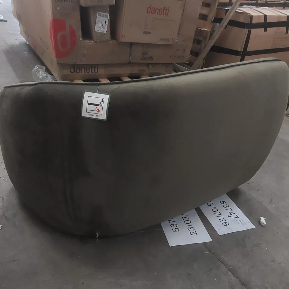 DANETTI VELVET UPHOLSTERED SOFA PIECE 
