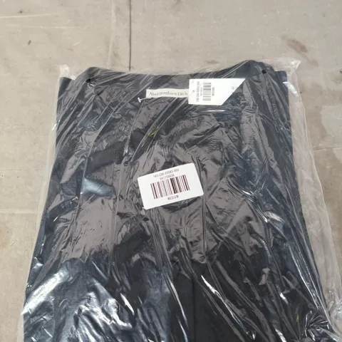 BAGGED ABERCROMBIE AND FITCH BLACK DRESS - SIZE M