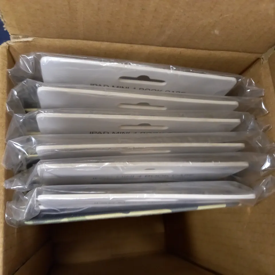 LOT OF APPROXIMATELY 8 HAPPY PLUGS IPAD MINI 4 BOOK CASES
