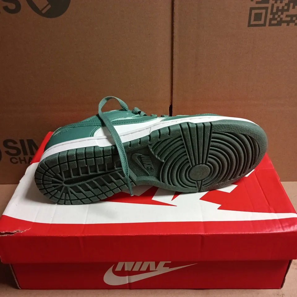 BOXED PAIR OF NIKE DUNK LOW NEXT NATURE TRAINERS - 6