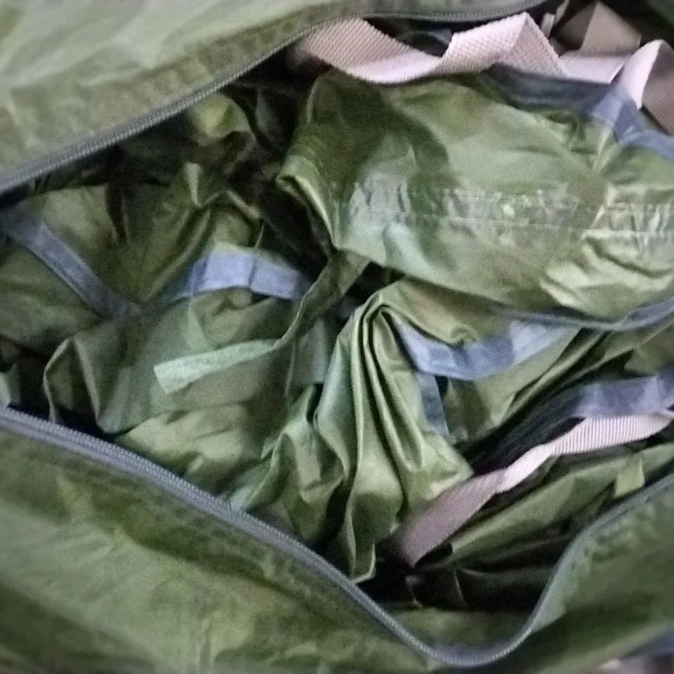 GONEX TENT IN GREEN - COLLECTION ONLY