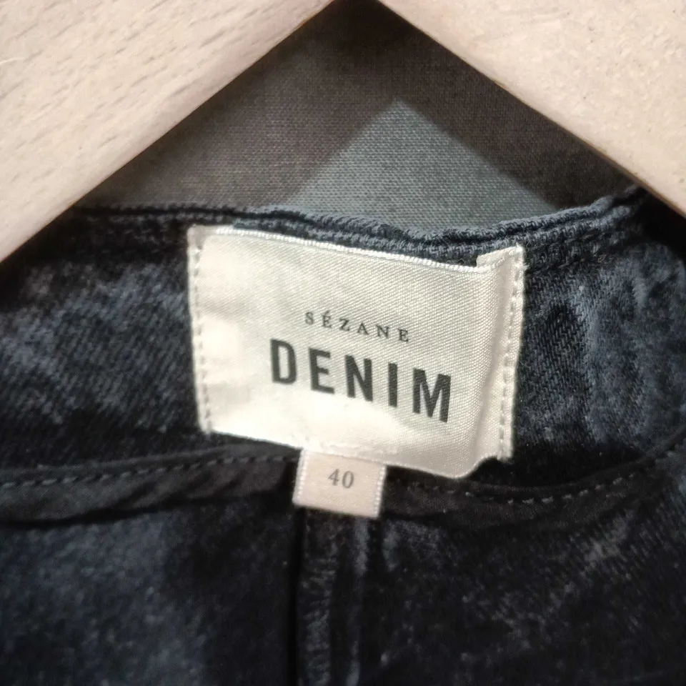 SEZANE DENIM SHORTS – DARK WASH, UK 12 (EU 40) WOMEN