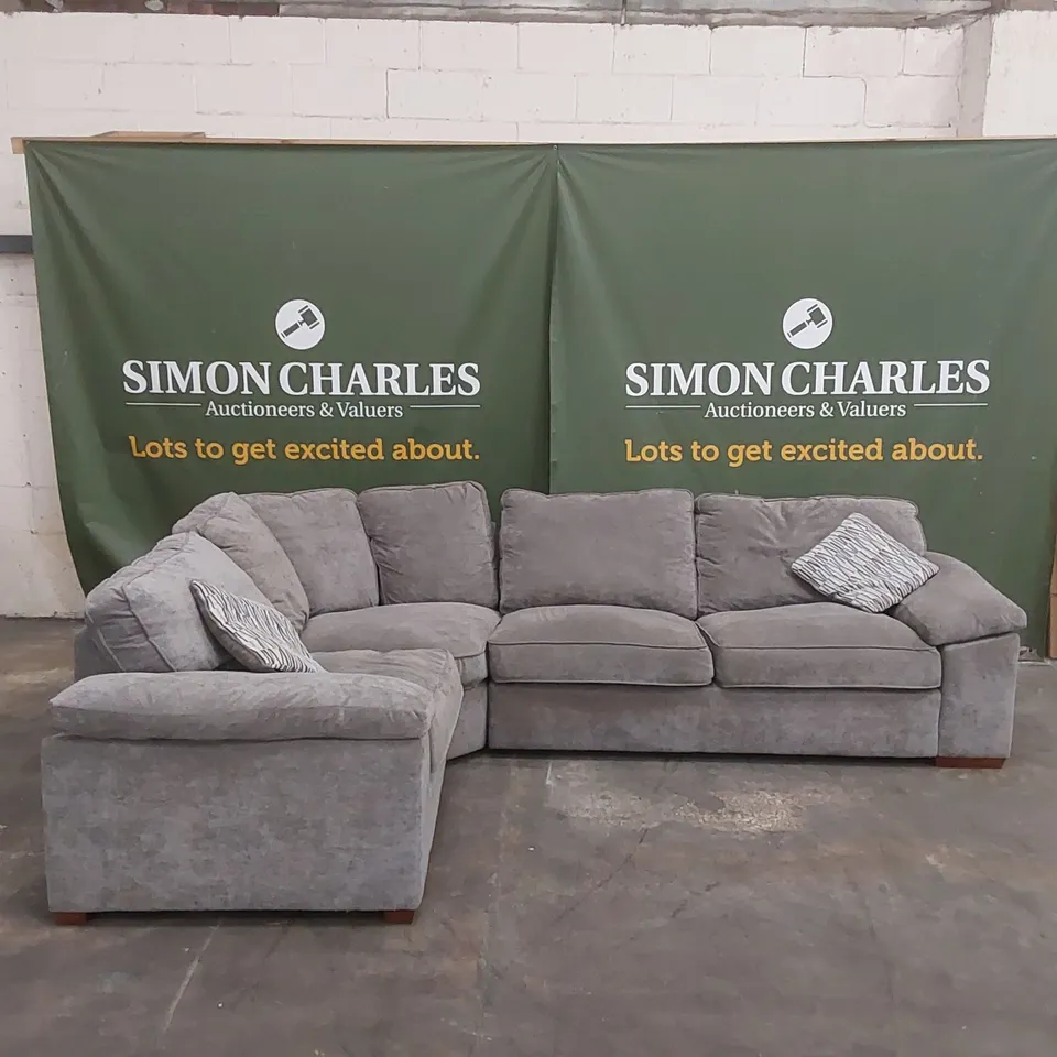 BONITA FABRIC CORNER CHAISE RRP £1999