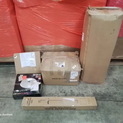 PALLET OF ASSORTED ITEMS INCLUDING: JUMPI 3FT SPRUNG MATTRESS, 135CM MATTRESS TOPPER, LED CEILING LIGHT, LED STRIP LIGHTS, RETRACTABLE GATE