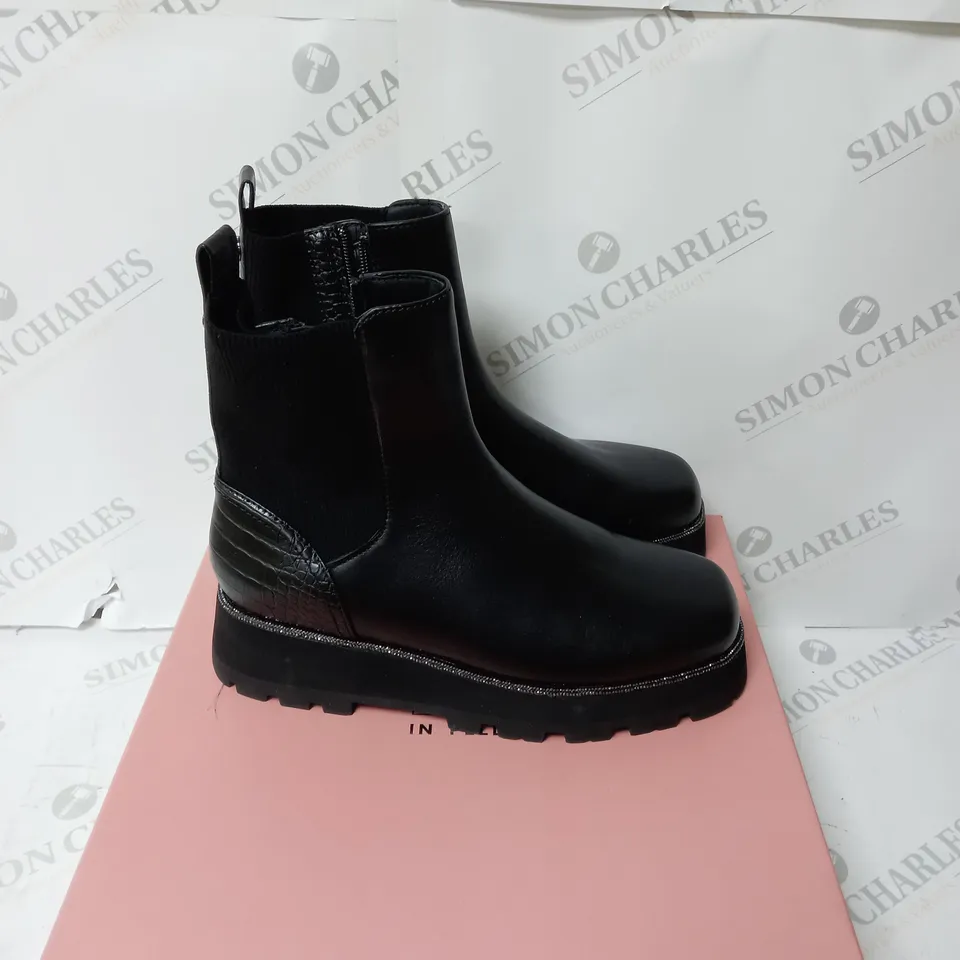 MODA IN PELLE GERRI BLACK LEATHER UK 6 - BOXED 