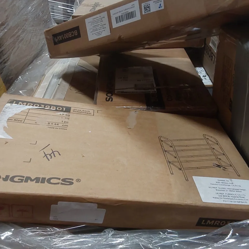 PALLET CONTAINING A VERY LARGE QUANTITY OF ASSORTED FURNITURE PRODUCTS ECT INCLUDING: TRASH BIN, SHOE RACK, COSMETIC ORGANISER, BAR CHAIR ECT