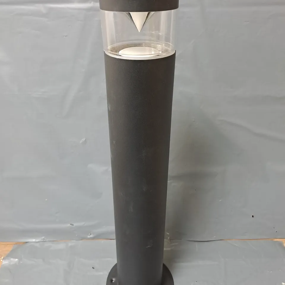 BOXED BOLLARD LIGHT