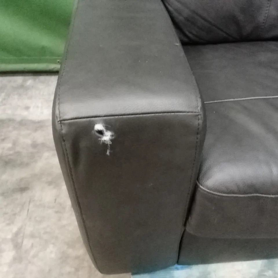 HAMPSHIRE ITALIAN LEATHER RIGHT HAND 3 SEATER CHAISE RRP £1699