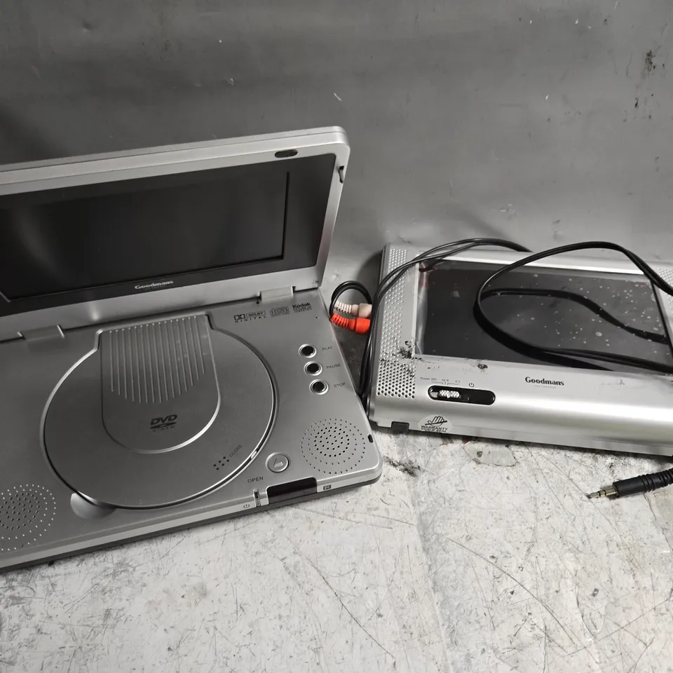 GOODMANS PORTABLE DVD SET 