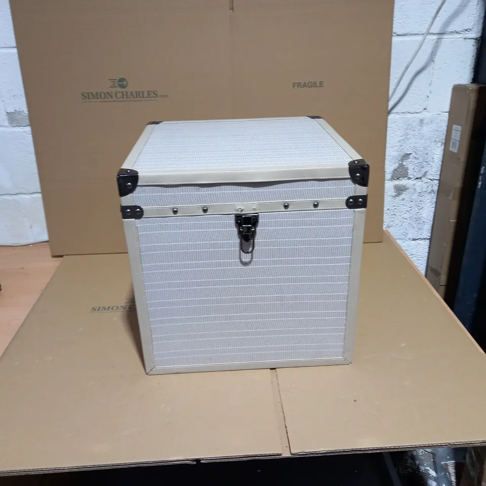 KELLY HOPPENS STORAGE CHEST PATTERNED